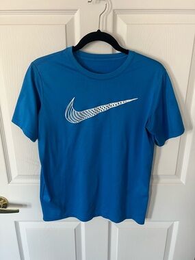 Nike Men's Bright Blue Short Sleeve Performance Tee with White Swoosh